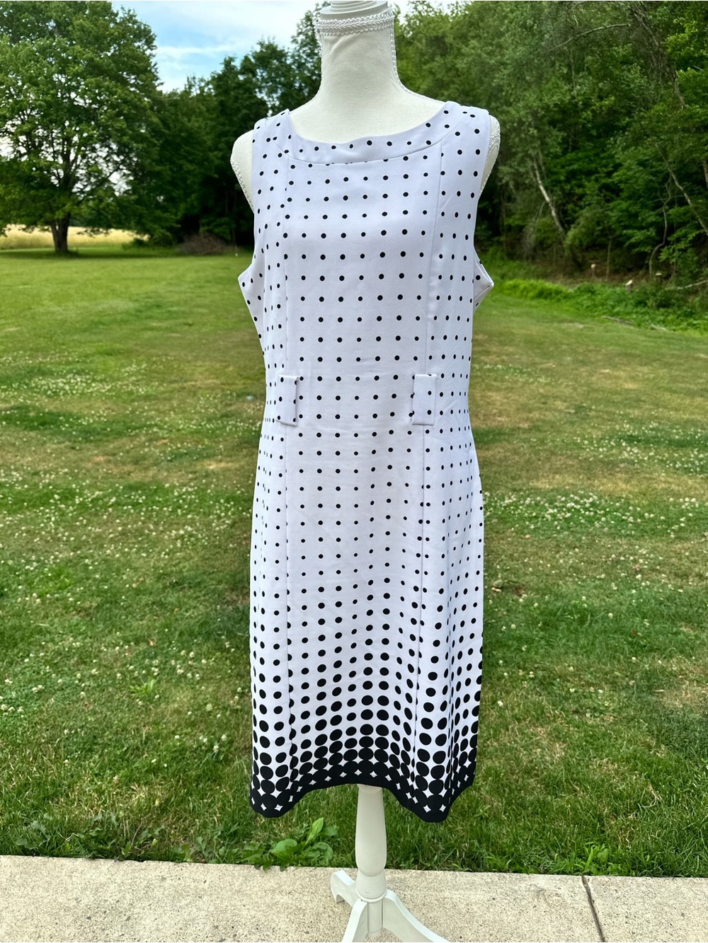 Voir Voir White Midi Dress with Black Dot Ombre